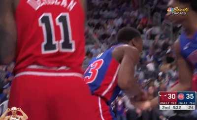 [Highlight] Jaden Ivey attempts a wide open windmill dunk