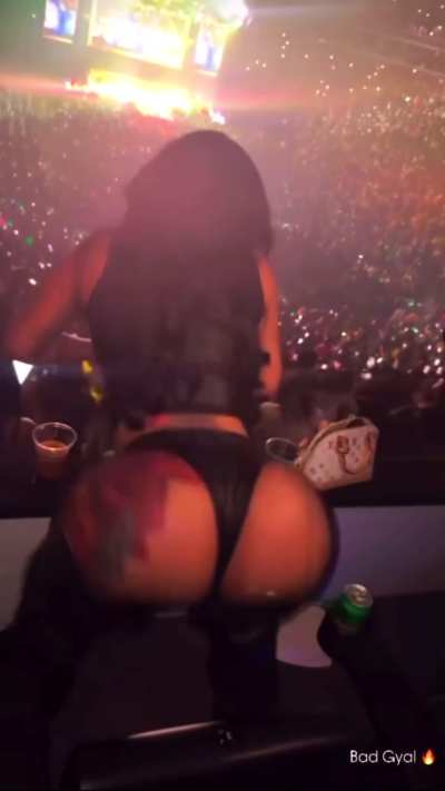 Twerking at a concert