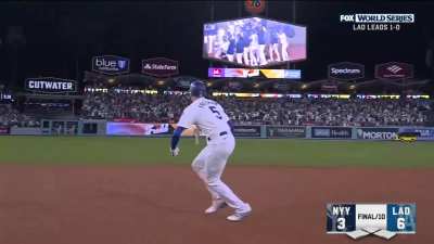 FREDDIE WALKS IT OFF WITH A GRAND SLAM!! DODGERS WIN GAME 1 OF THE WORLD SERIES!