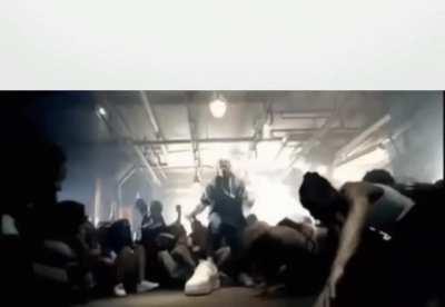 Average swordsmachine fight