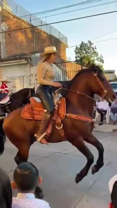 I wish that horse was me