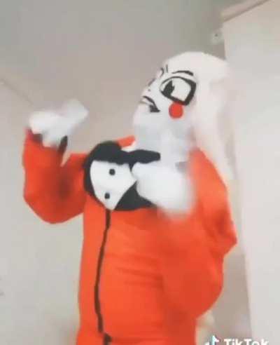 why da mouth move like dat