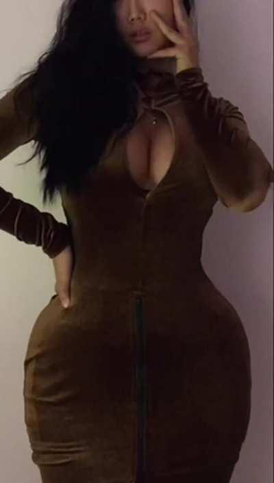 Ssunbiki is such a sexy goddess