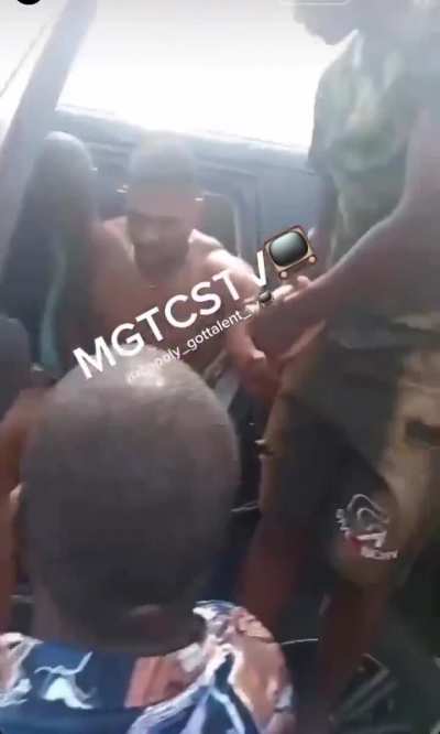 Anthony Joshua after fatal car accident in Nigeria. Chaotic scenes