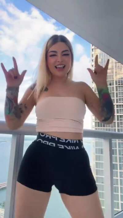 Caprimint 😍💦💦