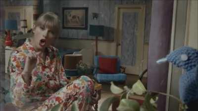 Leaked footage of Taylor's shocking interview with Oprah