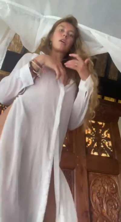 I want someone to enjoy seeing me