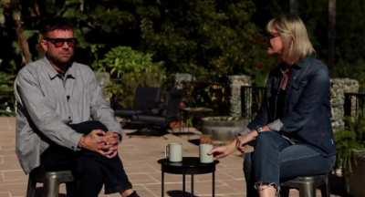 I have found the best video of damon albarn to ever grace this planet