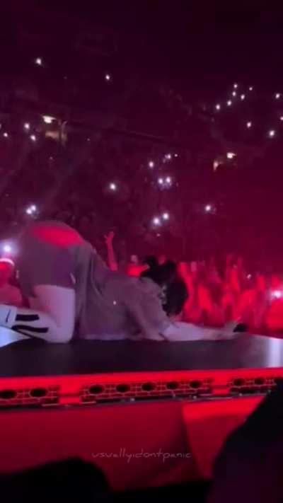 mommy Billie 🤤😍