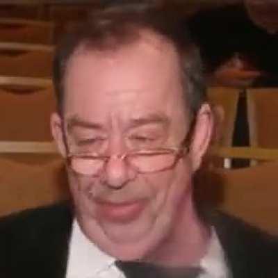 οταν δεν εχεις μουσταρδα για τις μπριτζολιτσες