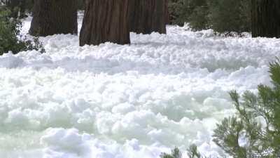 Stream instantly turns to snow