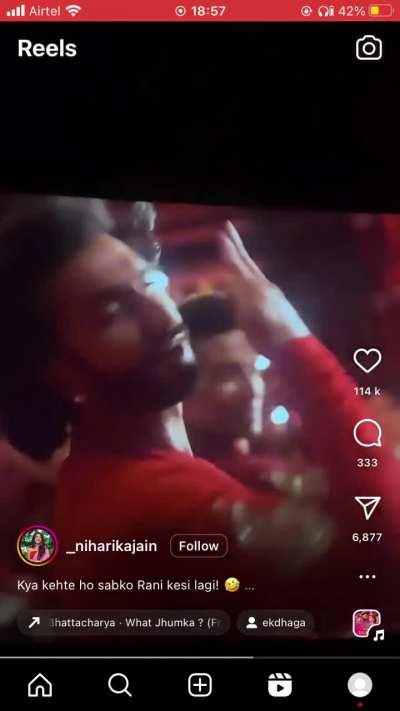 Main character dresses up as the lead actress does in a movie while going to watch the movie and thinks everyone is in awe.