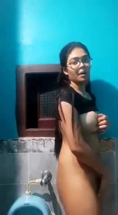 Bathroom girl 3