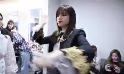 190215 - Jeongyeon & Nayeon (2yeon)