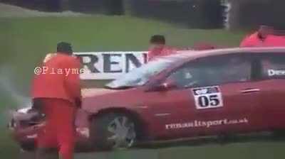 Todo por un par de ...