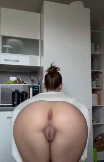 Rate this cute pussy 1-69