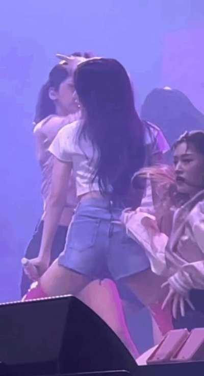 Mina is making me fap again like crazy, it's unreal