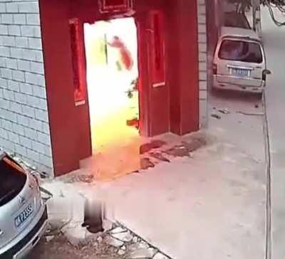 No way anyone walks outta there.