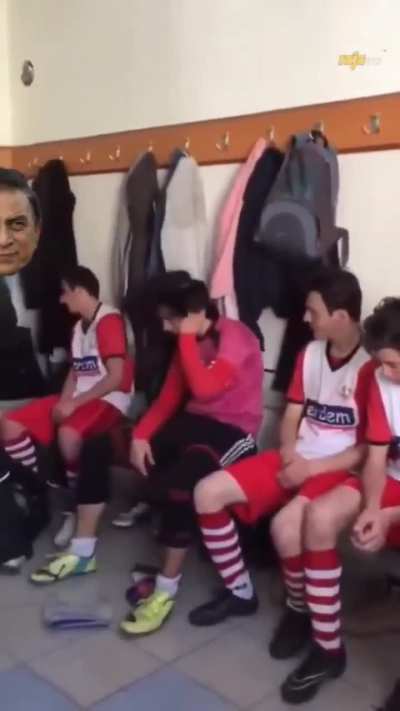 Sunil Gavaskar in Indian Dressing Room !!