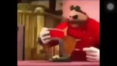 When the soup is cold and the salad’s hot, the eggman waits to see what’s not