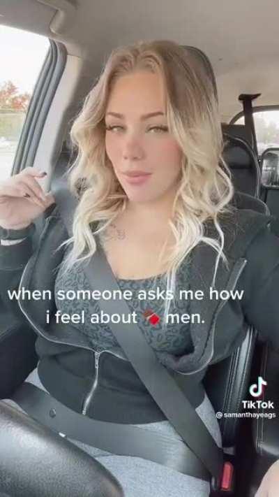 Beautiful Blonde Queen👸🏼Loves Her 🍫Kings