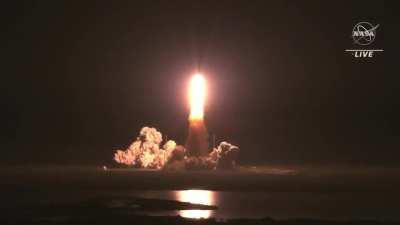 Congratulations Artemis on a successful launch! (video credit @NASAGroundSys on twitter)