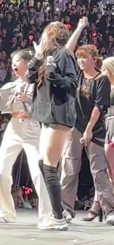 Sana & Momo's cheeks and ass