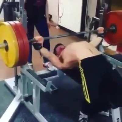 That's not how you bench