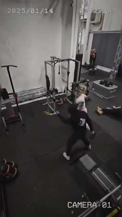 They messed with the wrong chick