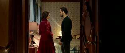 Kriti Kharbanda Hot Kisses Raaz Reboot