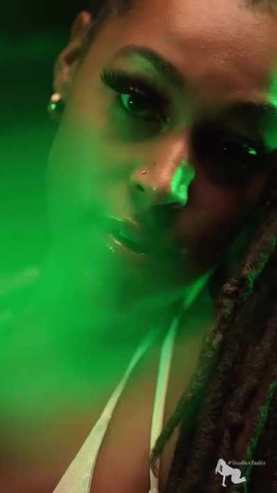 Goddess 🔥 (@_naomimt)