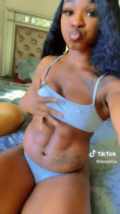 Nips & abs on 🔥🔥🔥🔥