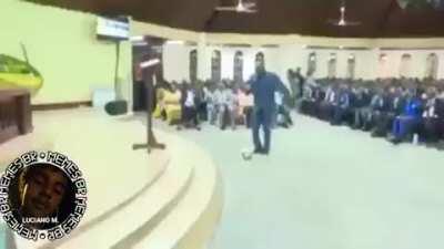 Exorcisado com sucesso 😎🙏