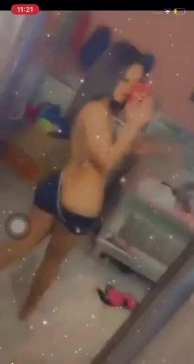 Join my new community (@Hoesxxx) I couldn’t post videos on my old