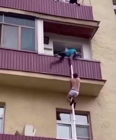 How did he have time to tie all the sheets together?