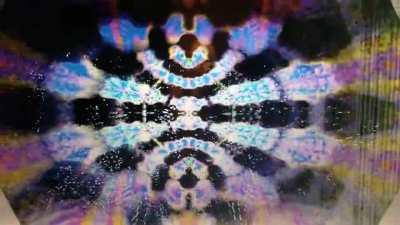 Waaave pool creating some fractals