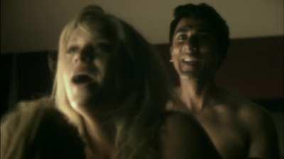 Billie Piper threesome. Love watching her ride.