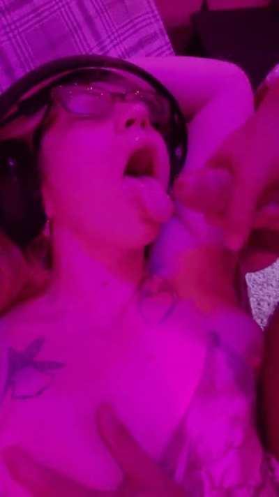 Cover me in cum please 😋💦💦