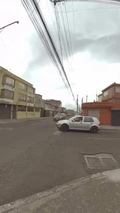 increible accidente de trafico sale bien