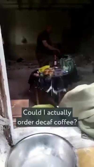 Two cheeseburgers and one shawarma to go, please. 🎥 @Shtirlitz53