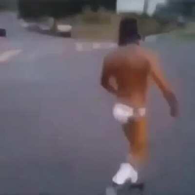 CRIPWALKING WITH THE DIAPER!!!!!!