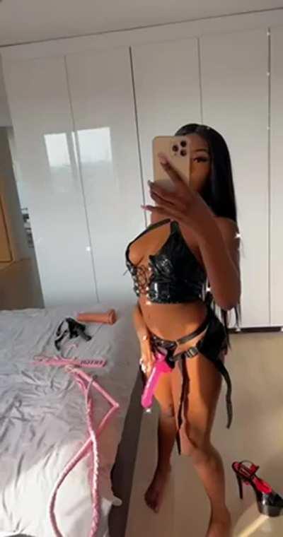 On your knees and start pleasing me.. you told me you was getting better 😈😈