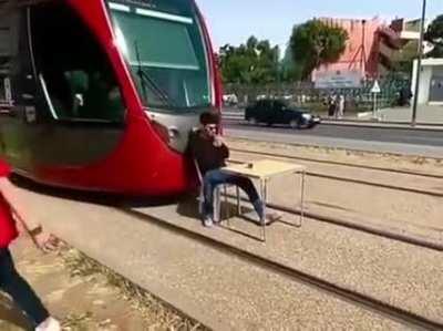 yaslanacak yerimiz var