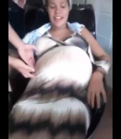 Twins Moving like Crazy inside their Mom