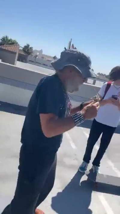 bird man plays a song