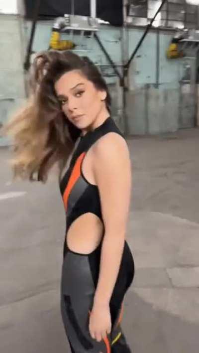 Hailee Steinfeld 