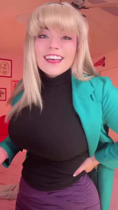 Busty TikTok Girl