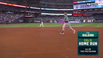 [HIGHLIGHT] CAL RALEIGH TIES THIS GAME UP WITH A BOMB! 420 FEET!