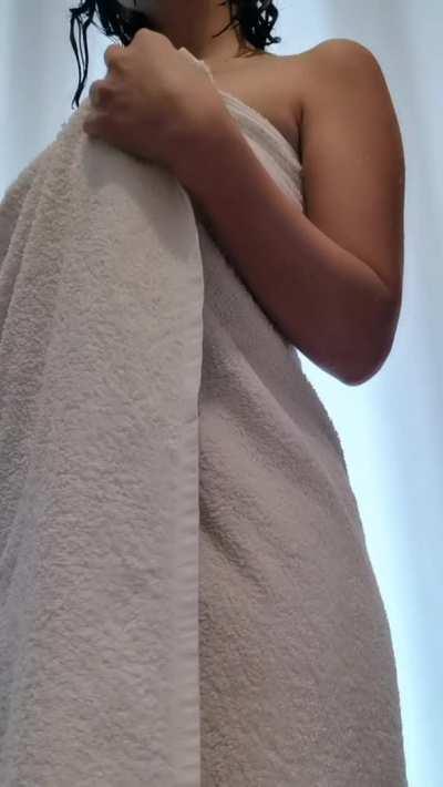 Anybody wanna help me get dressed ?