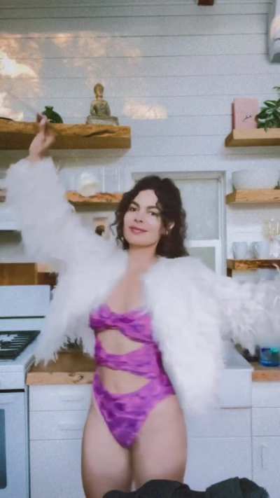 Hot Coffee via IG 12/2/25